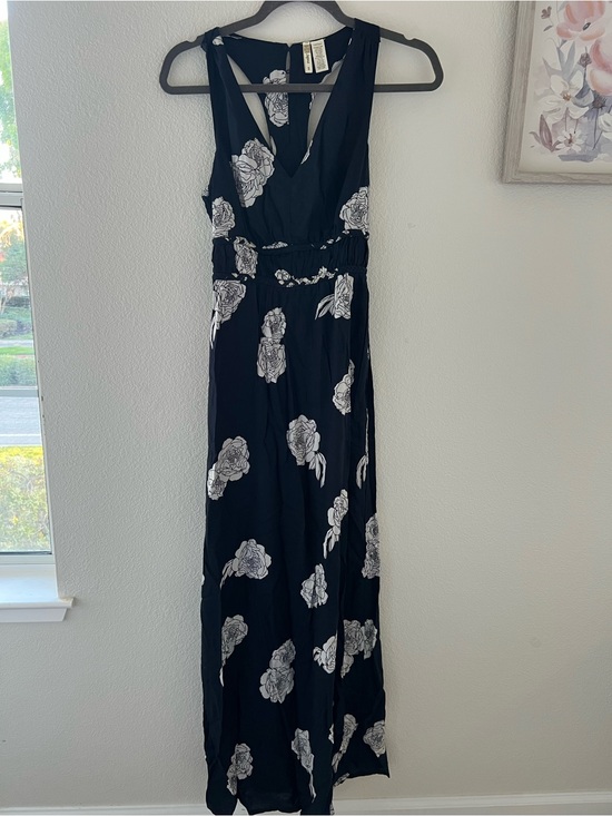 Japna Dresses & Skirts - Japna Black Maxi Dress with White Floral Print